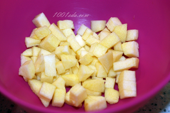 Куриный салат с яблоком, помидором и яицом: рецепт с пошаговым фото