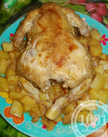 Курица с картофелем и яблоками в мультиварке