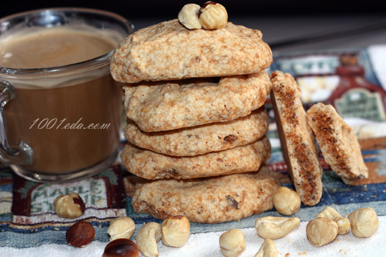 Белковое печенье с орехами и изюмом: рецепт в пошаговым фото