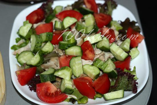Овощной салат с курицей и сухариками: рецепт с пошаговым фото