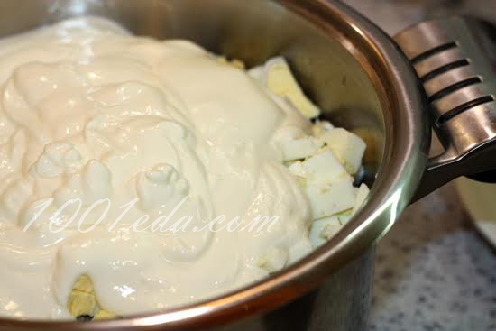 Освежающая окрошка на сметане с редисом и молодым картофелем: рецепт с пошаговым фото