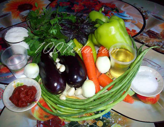 Салат из баклажан и спаржей Вигна