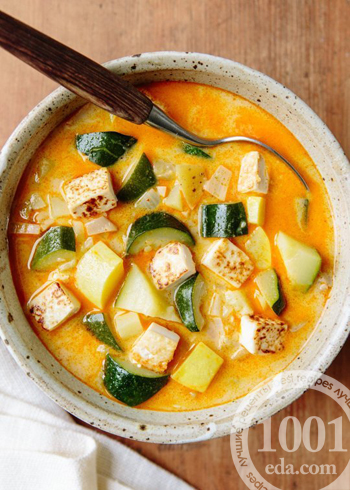 Кабачковый суп с тайскими мотивами