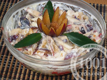 Салат со сливой Вкусненький: рецепт с пошаговым фото