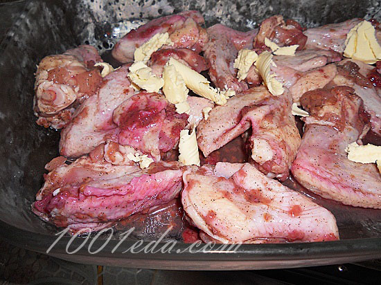 Куриные крылышки маринованые в малиновом варенье:  рецепт с пошаговым фото