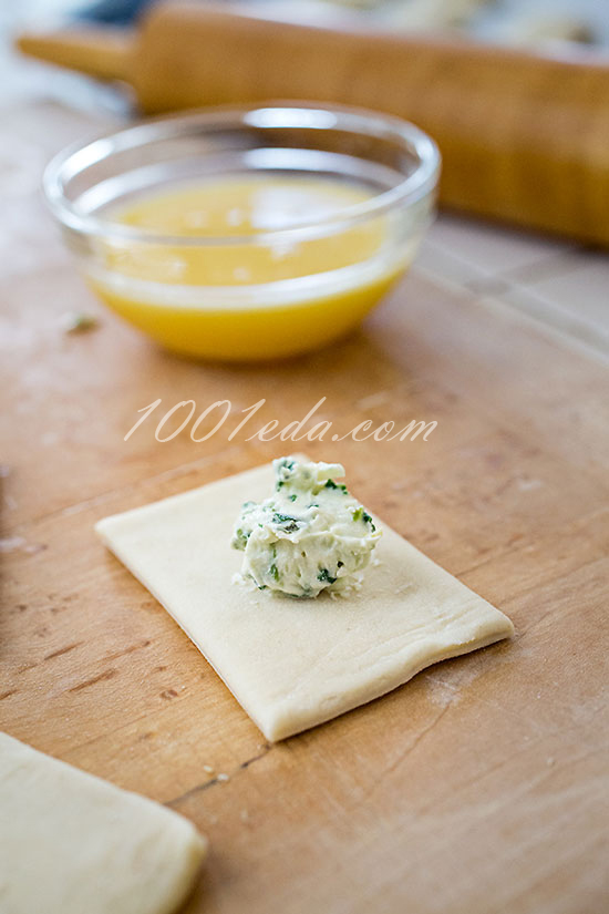 Быстрые слоечки с сыром: рецепт с пошаговыми фото
