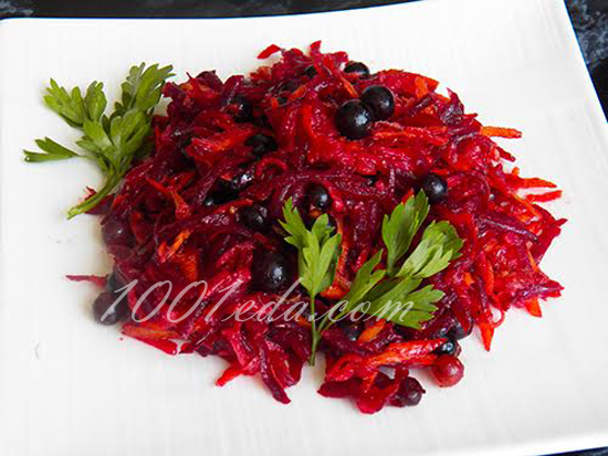 Салат из свеклы и черной смородины: рецепт с пошаговым фото