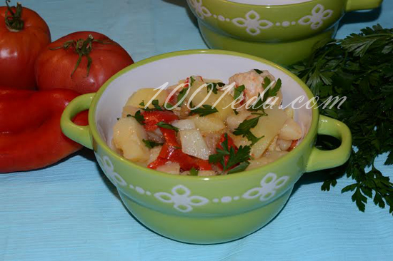 Куриная грудка в томатном соке с овощами