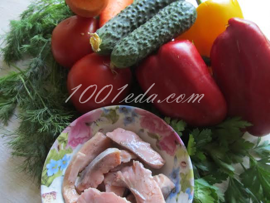 Салат из горбуши и овощей