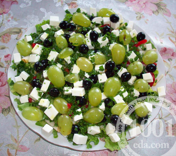 Зеленый салат с грушей: рецепт с пошаговым фото