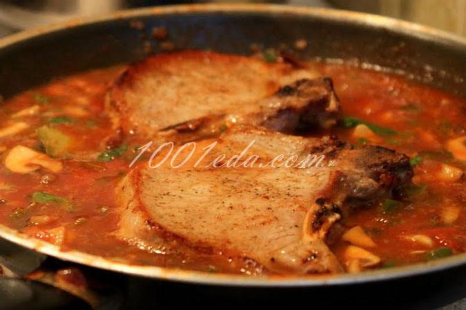 Свиные отбивные в соусе из паприки и томатов: рецепт с пошаговым фото
