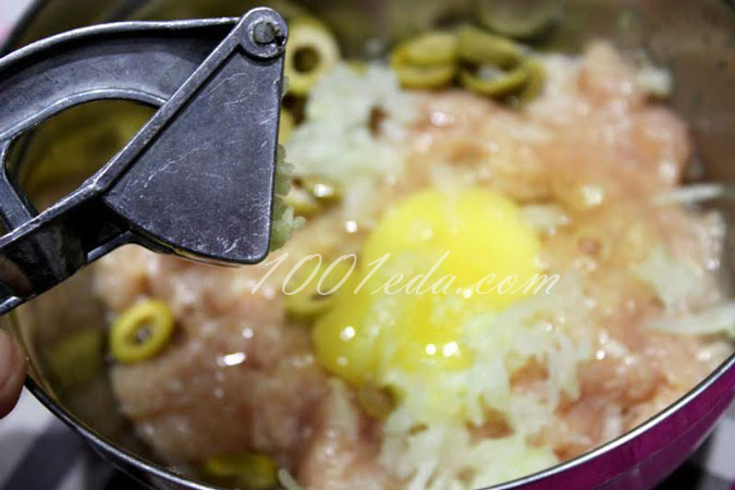 Куриные котлеты с оливками и сыром: рецепт с пошаговым фото