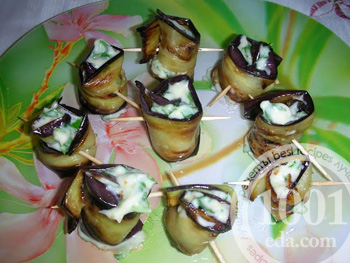 Рулетики из баклажан с плавленым сыром: рецепт с пошаговым фото
