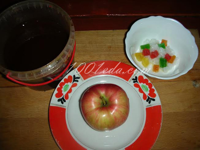 Запеченные яблоки с цукатами и рисом