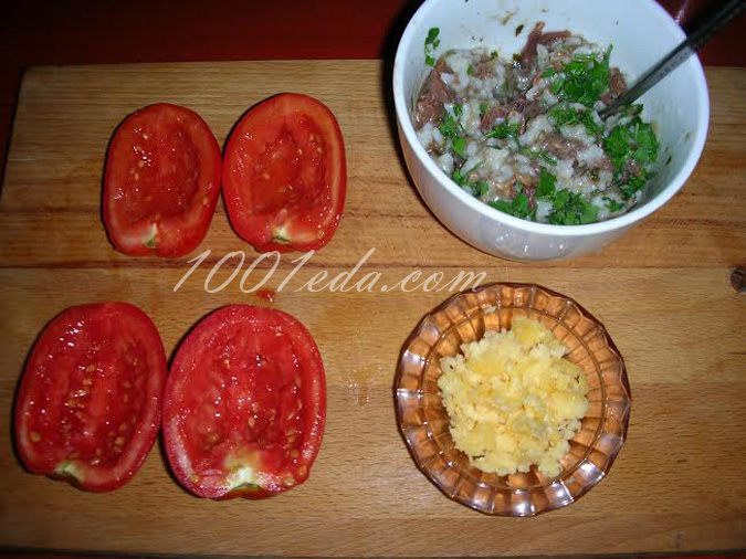 Запеченные помидоры с мясом и рисом