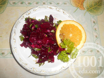 Итальянский свекольный салат с апельсиновой заправкой