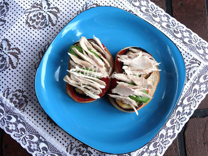 Горячие бутерброды с курицей и баклажанами: рецепт с пошаговым фото