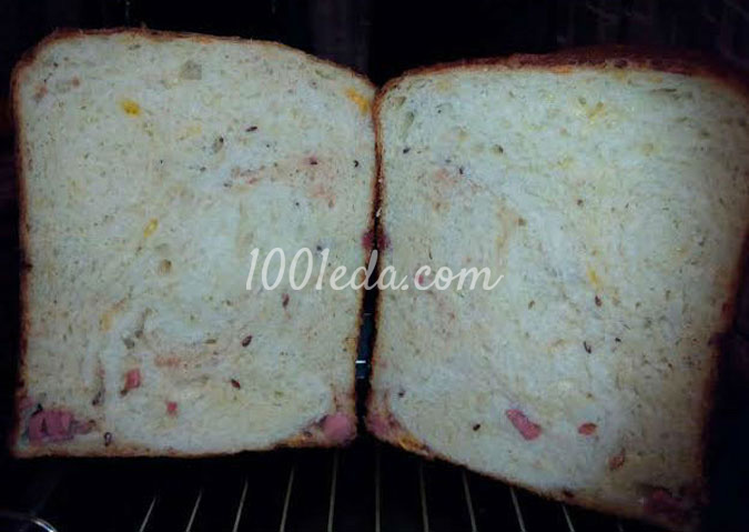 Хлеб с колбасой и сыром