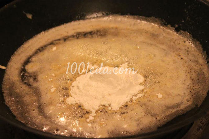 Блины с жульеном, запеченные в сливочном соусе: рецепт с пошаговым фото