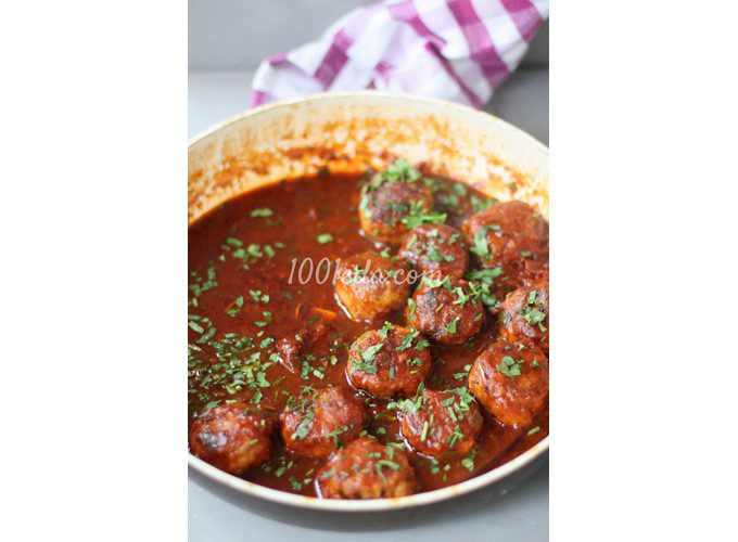 Фрикадельки в томатном соусе со спагетти