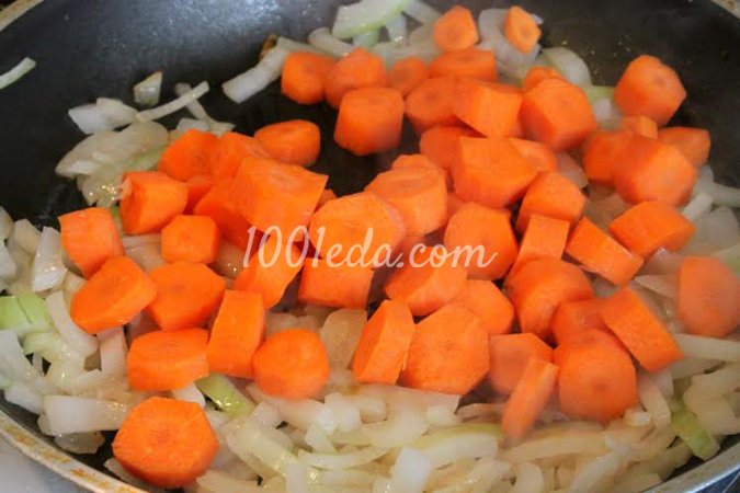Морковно-луковый айнтопф с курицей