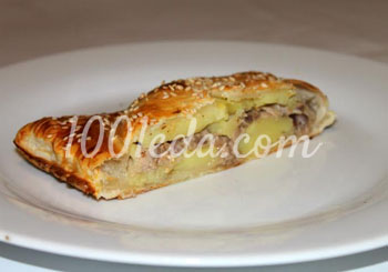 Пирог из слоеного теста с тунцом и картофелем
