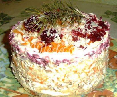 Слоеный салат-торт Новогодний каприз