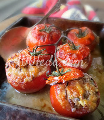 Ароматные фаршированные помидоры на веточке 