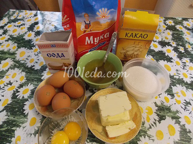 Шоколадный медовик с тыквенно-апельсиновым кремом: рецепт с пошаговым фото