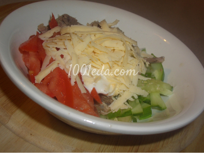 Салат из говяжьего языка с овощами