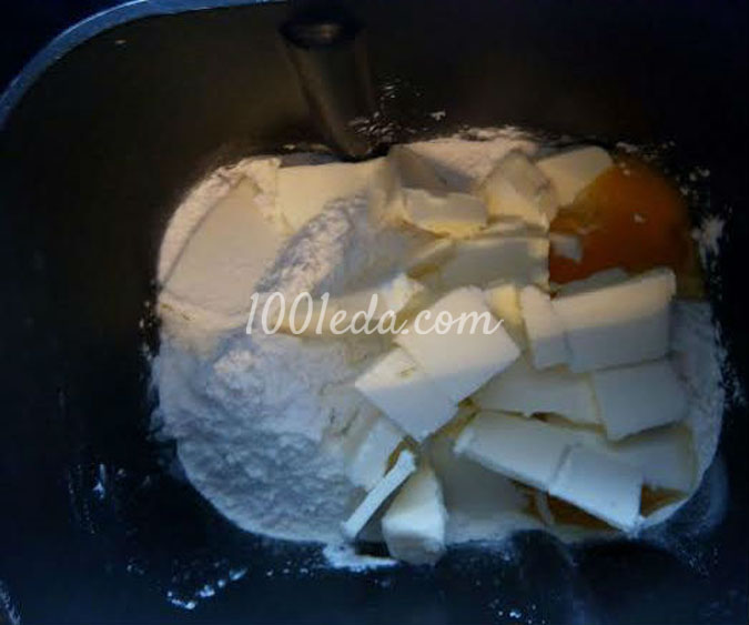 Белый хлеб с цукатами, изюмом и финиками: рецепт с пошаговым фото