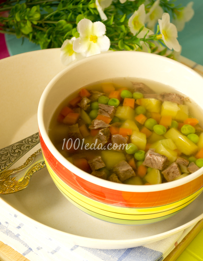 Холодный суп с говядиной и зеленым горошком
