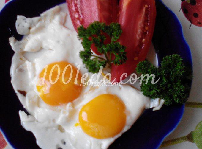 Быстрый завтрак из яиц и помидоров