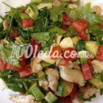 Салат с куриным мясом и авокадо