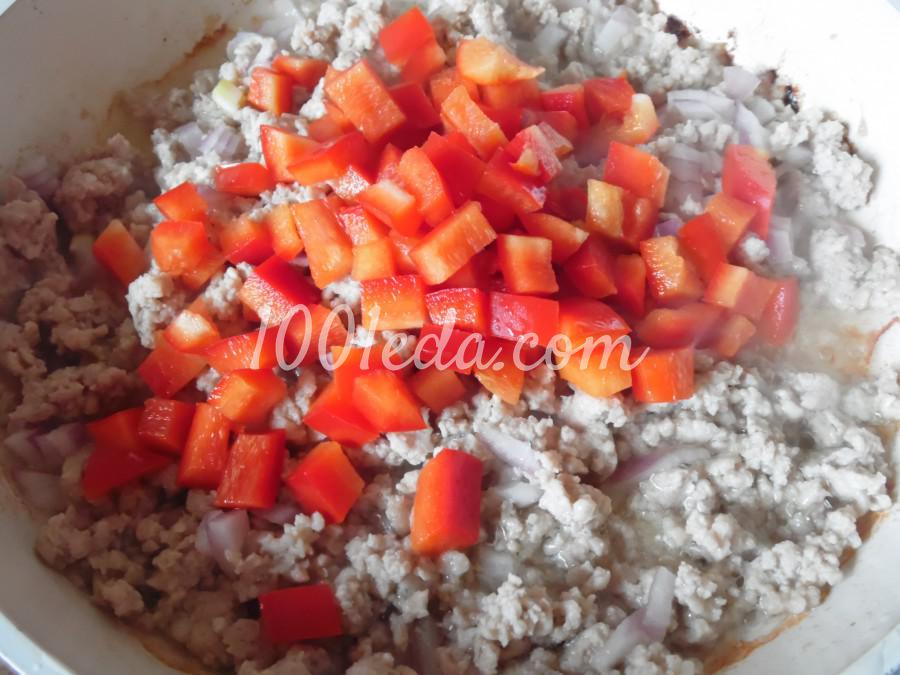 Омлет с фаршем, сладким перцем и маслинами: рецепт с пошаговым фото - Шаг №3