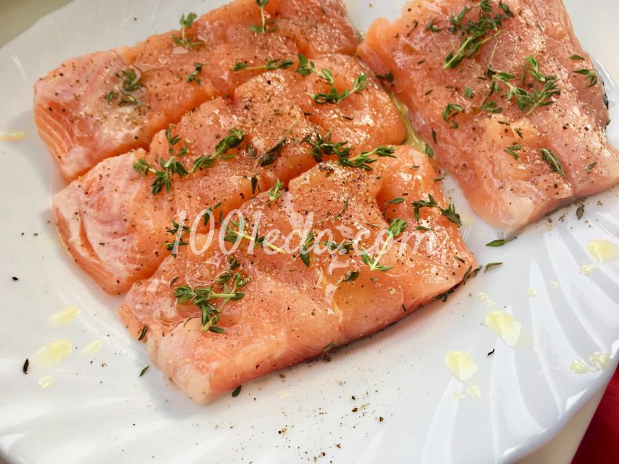 Лосось конфи с чипсами из лука-порея: пошаговый с фото - Шаг №1 Лосось конфи с чипсами из лука-порея: пошаговый с фото - Шаг №1