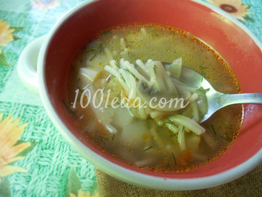 Грибной суп из шампиньонов с вермишелью