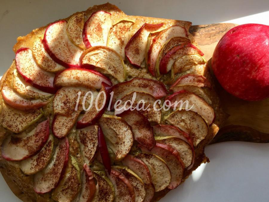 Яблочный пирог с овсянкой и корицей: пошаговый с фото