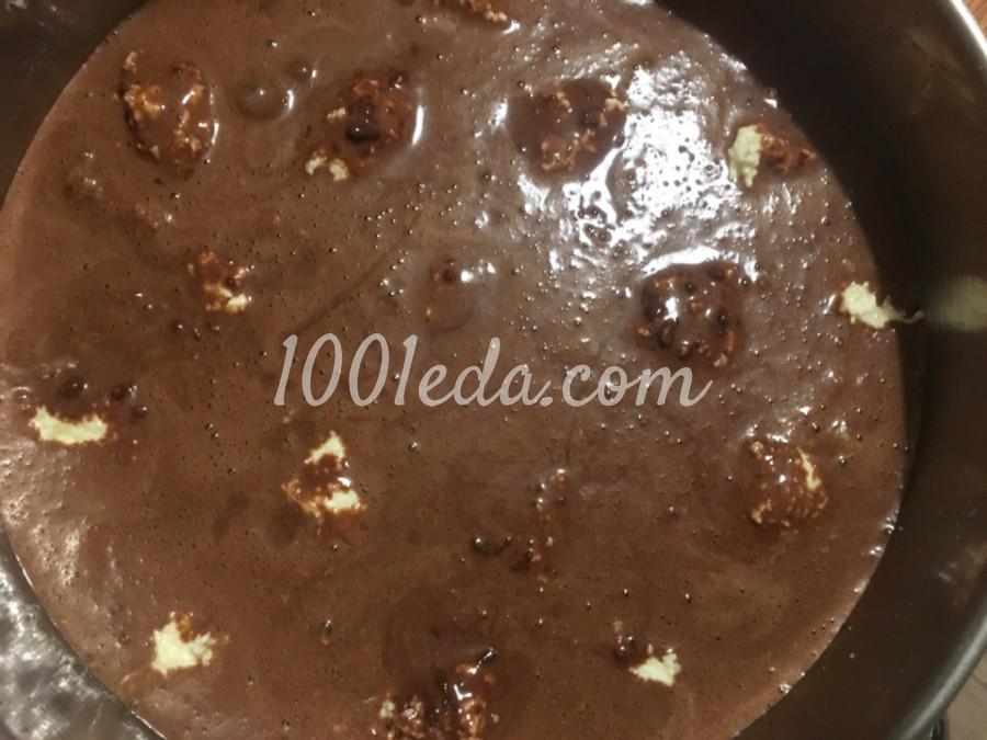Пирог шоколадный с творожными шариками: пошаговое фото - Шаг №5