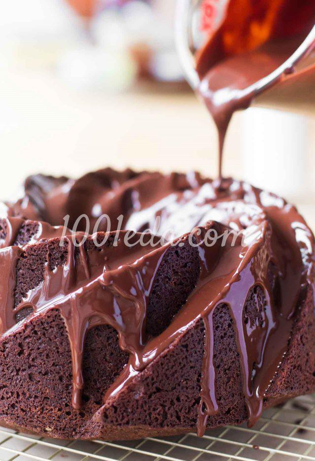 Двойной шоколадный кекс с шоколадной глазурью