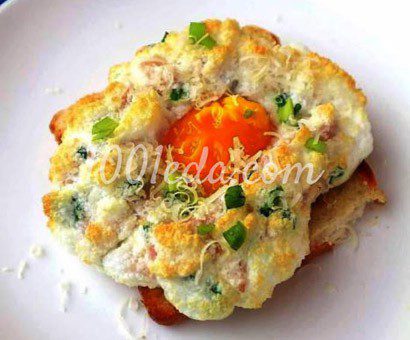 Вкусный завтрак "Яйца на облаке"