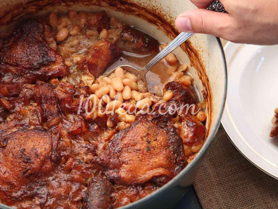 Кассуле из белой фасоли с курицей, грудинкой и колбасками: пошаговое фото - Шаг №14 Кассуле из белой фасоли с курицей, грудинкой и колбасками: пошаговое фото - Шаг №14