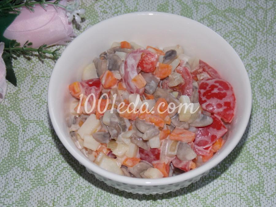 Вкусный салат с грибами и овощами: пошаговый с фото
