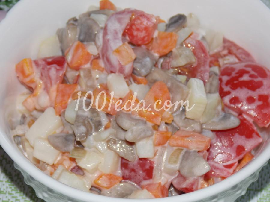 Вкусный салат с грибами и овощами: пошаговый с фото